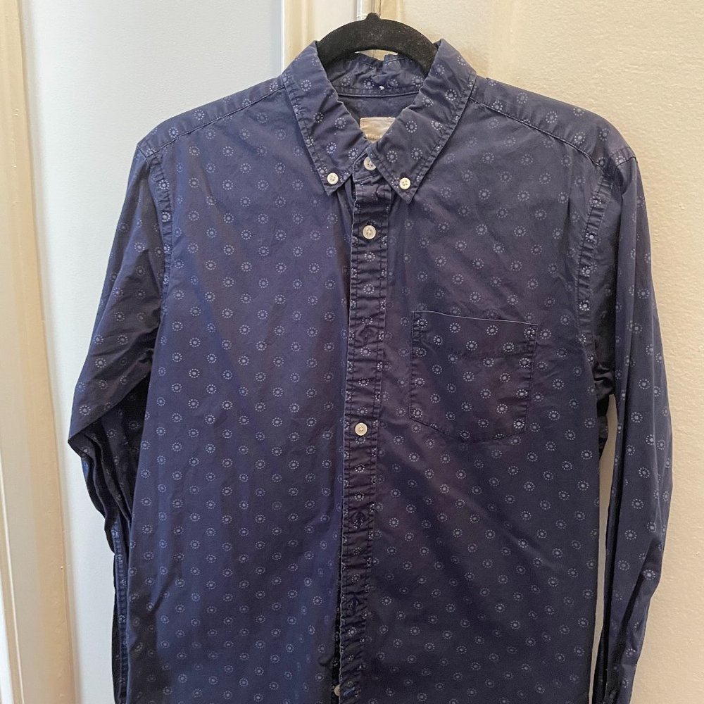 GAP Lightweight Blue Shirt